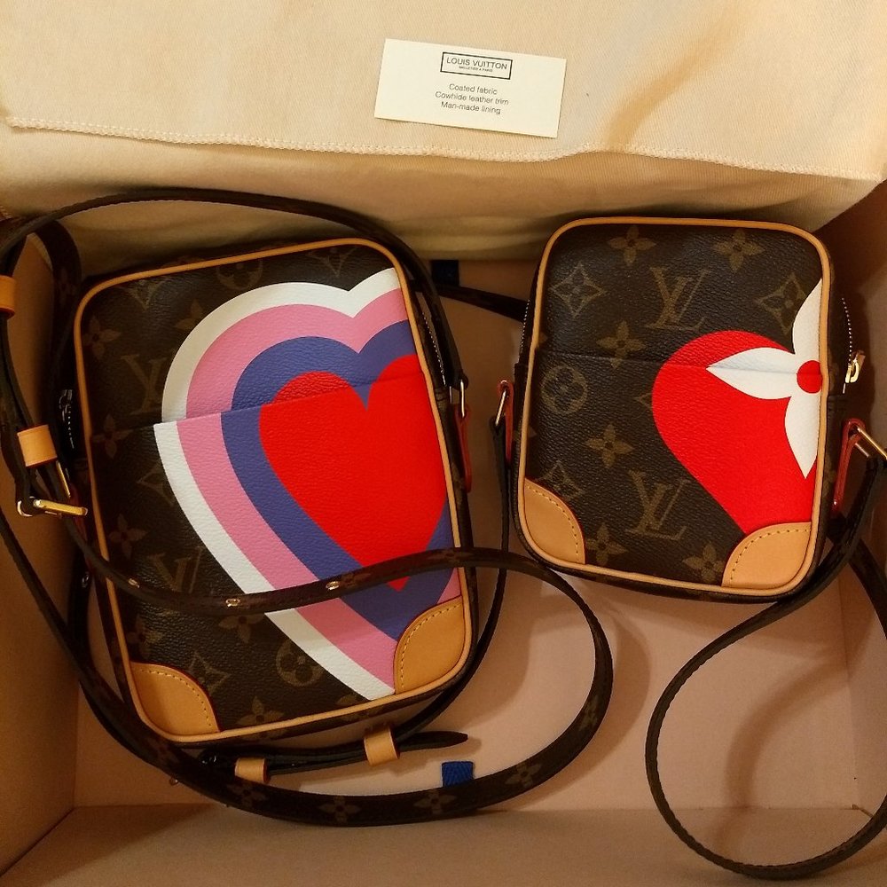 LOUIS VUITTON M57450 GAME ON PANAME SET IN MONOGRAM -- brand new
